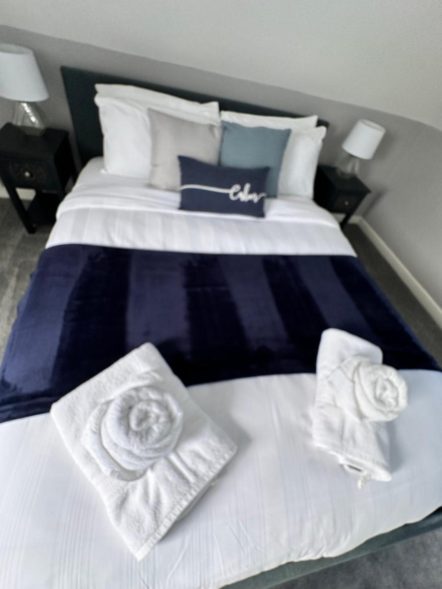 Beadle House, High Street, Holiday home Caerleon
